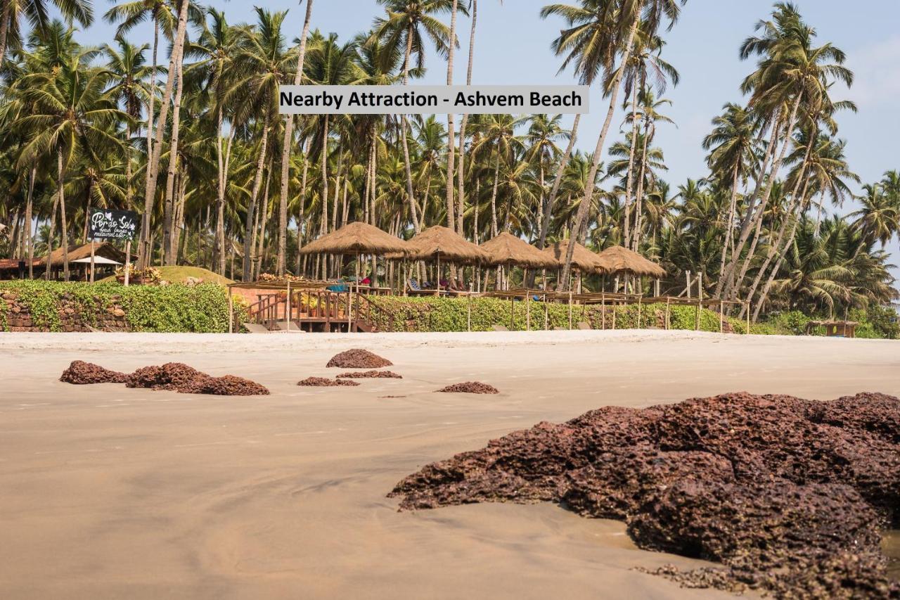 Fabexpress 29 Beach House, Morjim Beach Exterior foto