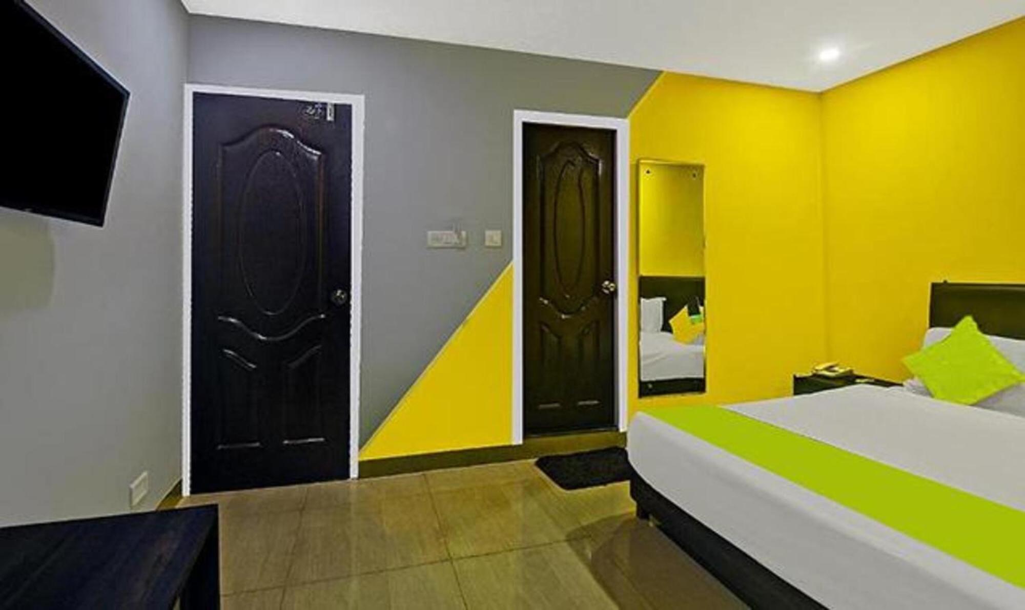 Fabexpress 29 Beach House, Morjim Beach Exterior foto
