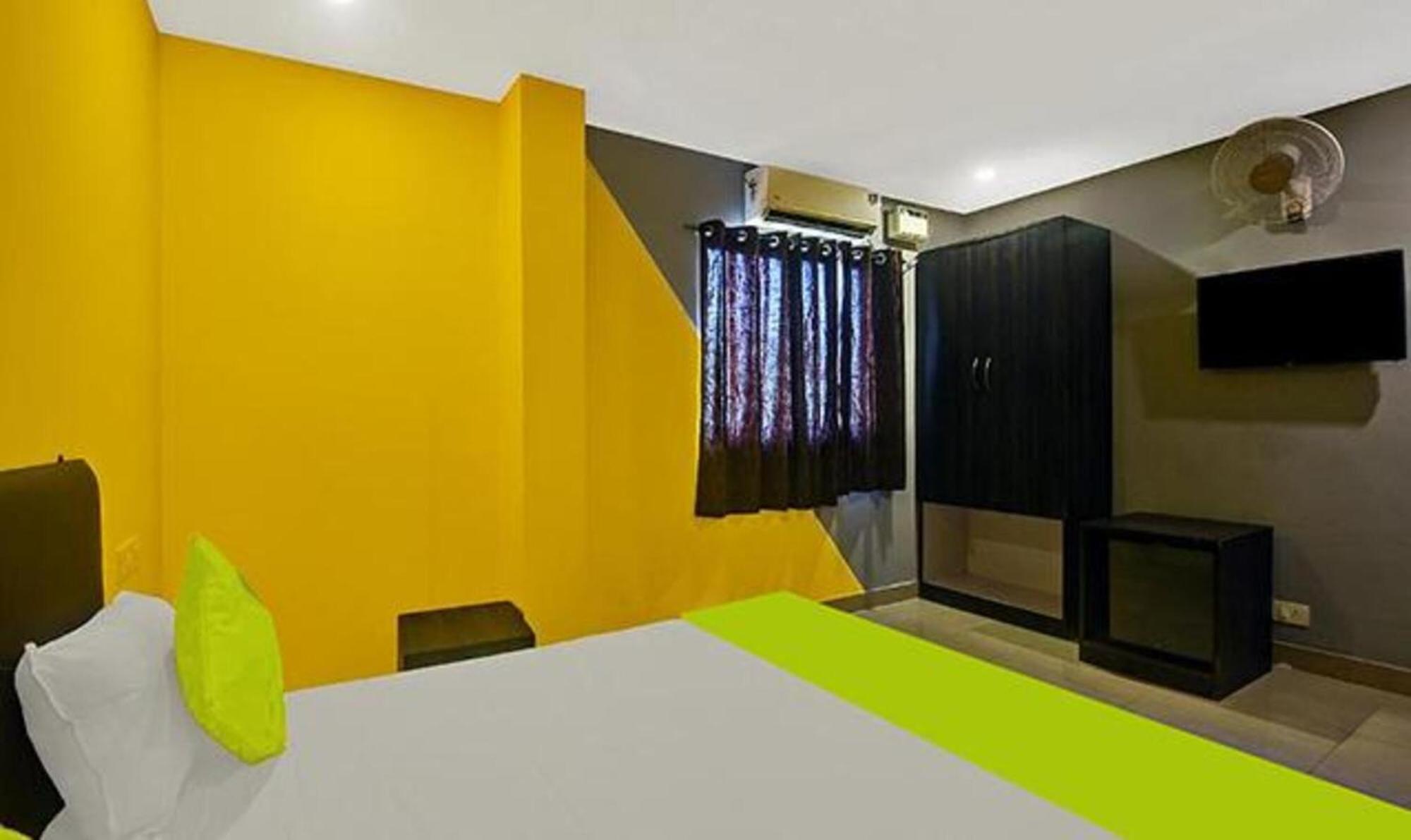 Fabexpress 29 Beach House, Morjim Beach Exterior foto