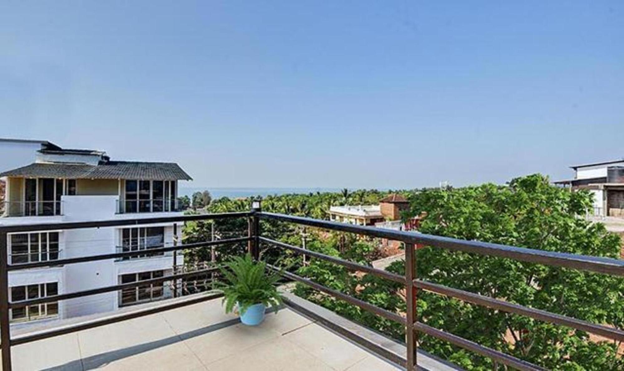 Fabexpress 29 Beach House, Morjim Beach Exterior foto