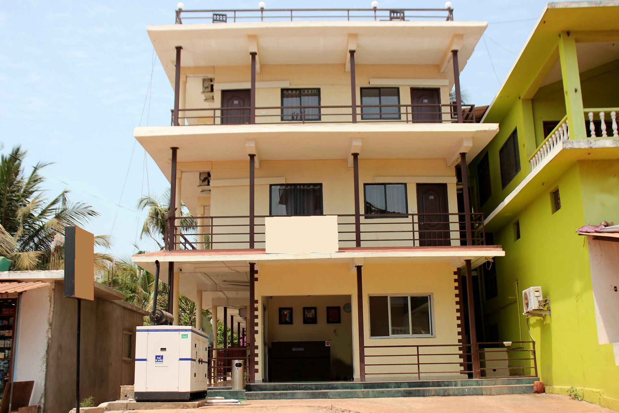 Fabexpress 29 Beach House, Morjim Beach Exterior foto