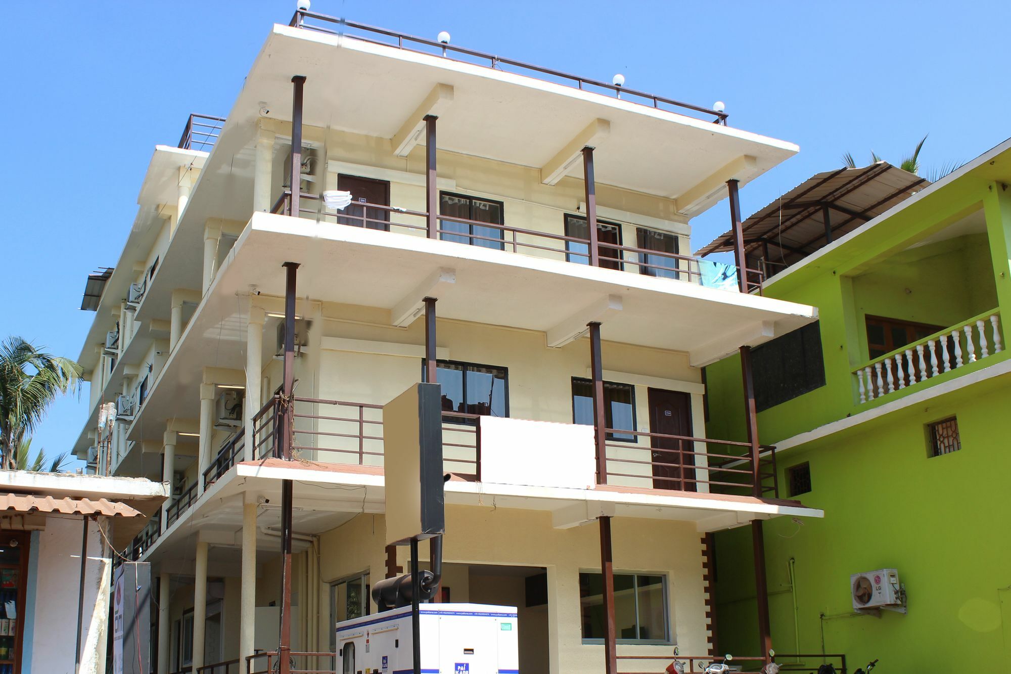 Fabexpress 29 Beach House, Morjim Beach Exterior foto